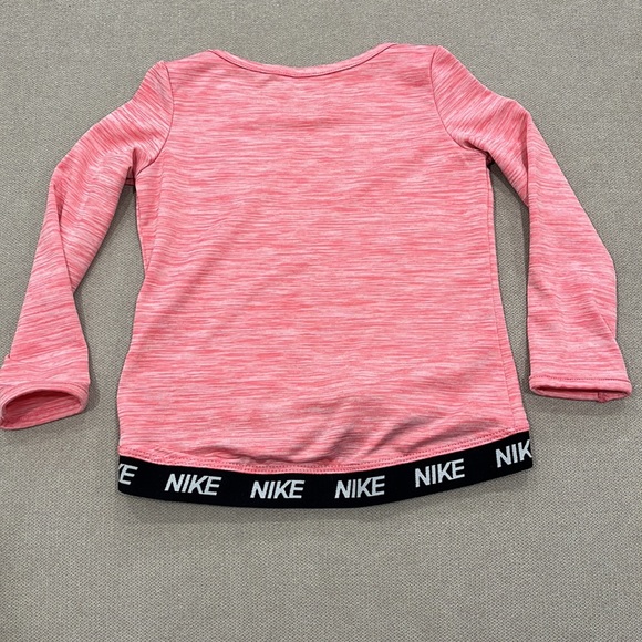 NIKE PINK TOP FO BABY GIRLS 24M - Picture 2 of 5